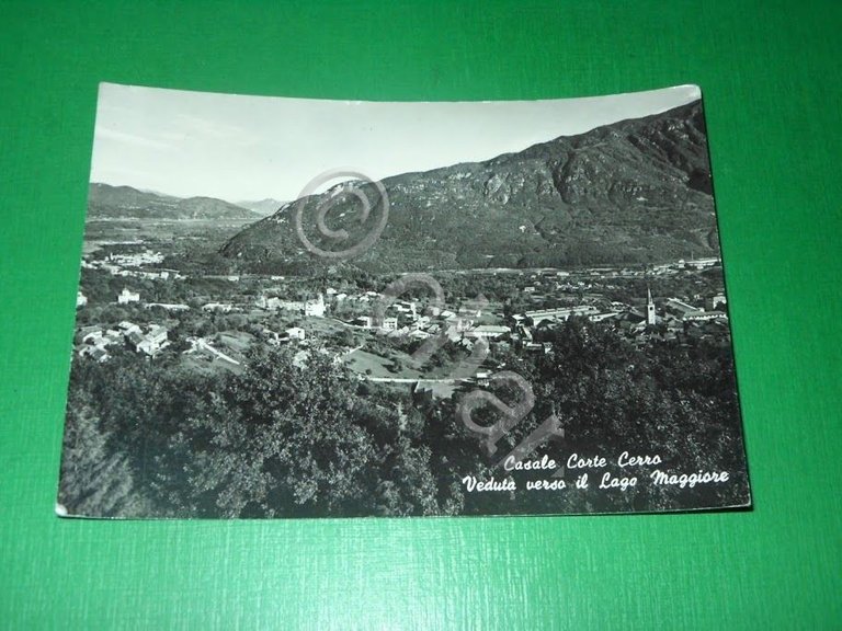 Cartolina Casale Corte Cerro - Veduta verso il Lago Maggiore … | Immagine Gallery 1