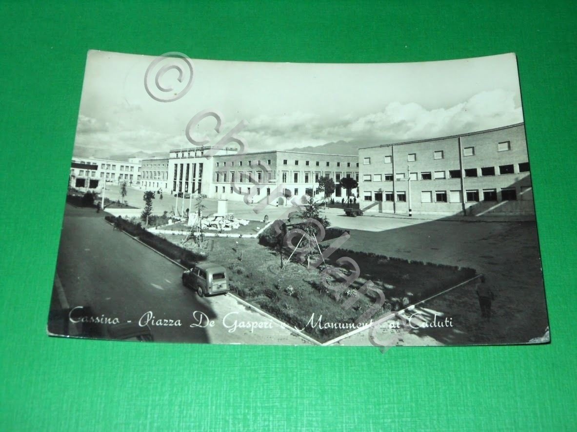 Cartolina Cassino - Piazza De Gasperi e Monumento ai Caduti …