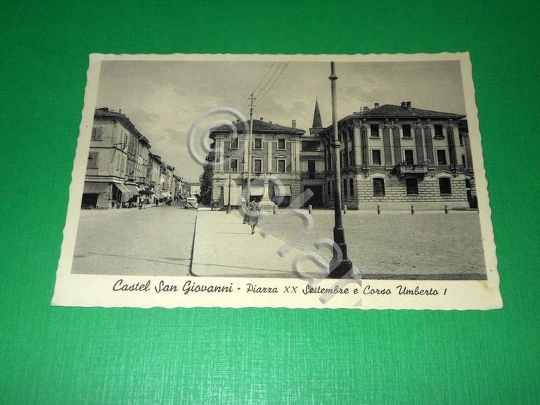 Cartolina Castel San Giovanni - Piazza XX Settembre e Corso …