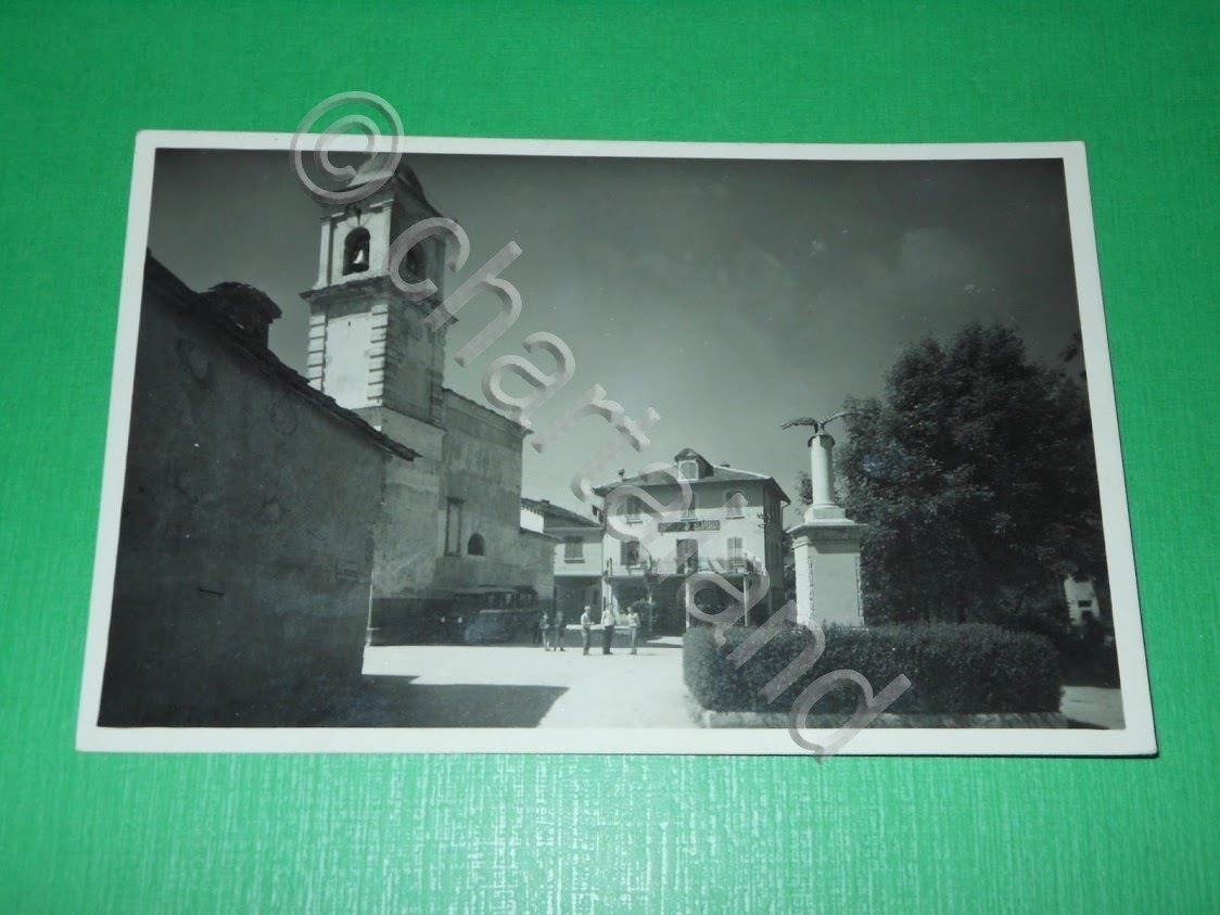 Cartolina Castelnuovo Nigra - Piazza Martiri e Monumento ai Caduti …