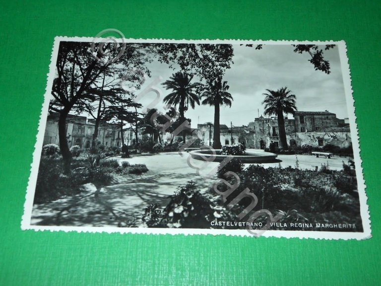 Cartolina Castelvetrano - Villa Regina Margherita 1950