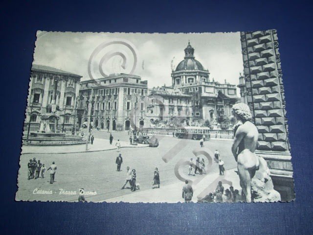Cartolina Catania - Piazza Duomo 1954.