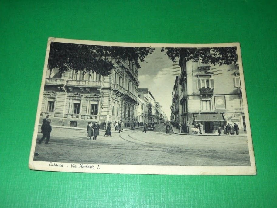 Cartolina Catania - Via Umberto I 1941.