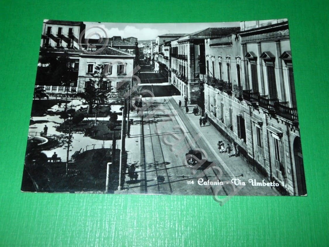 Cartolina Catania - Via Umberto I 1957.