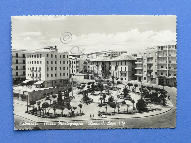 Cartolina Catanzaro - Piazza Montegrappa - Rione S. Leonardo - …