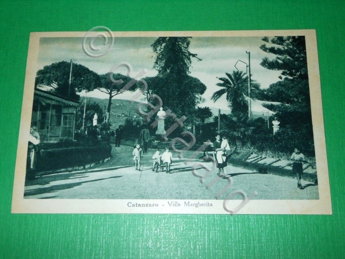 Cartolina Catanzaro - Villa Margherita 1930 ca.