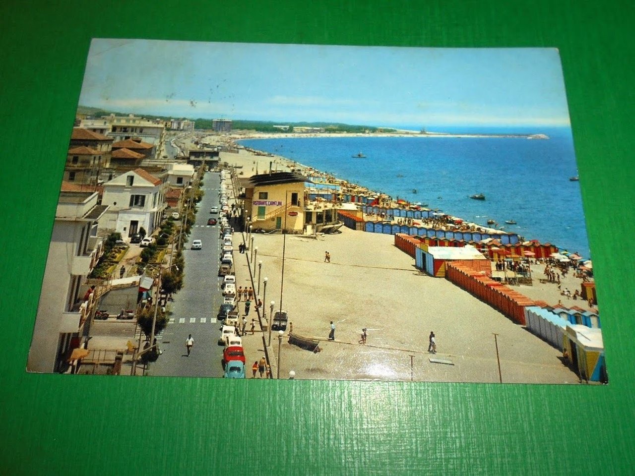 Cartolina Catanzaro Lido - Spiaggia e Lungomare 1969.