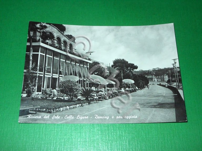 Cartolina Celle Ligure - Dancing e passeggiata 1955 ca
