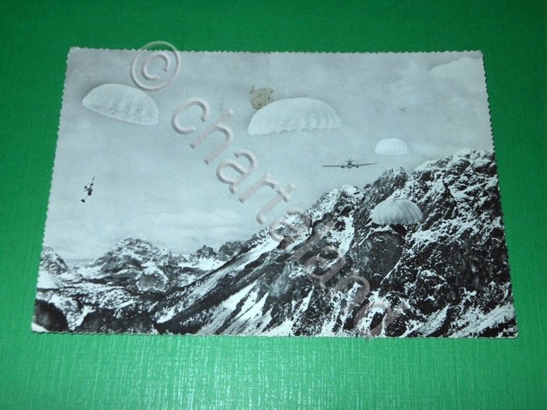 Cartolina Centro Militare di Paracadutismo - La discesa 1961