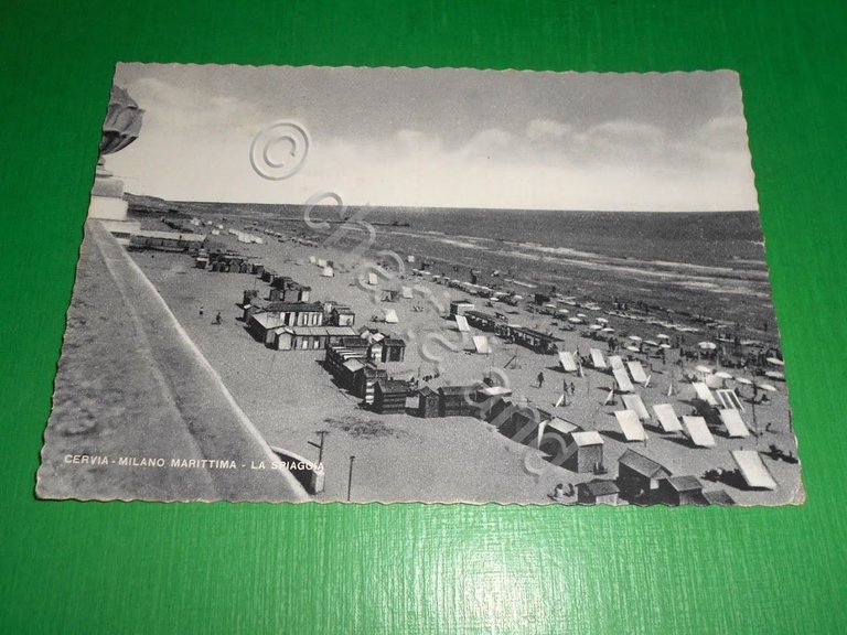 Cartolina Cervia - Milano Marittima - La spiaggia 1955 ca.