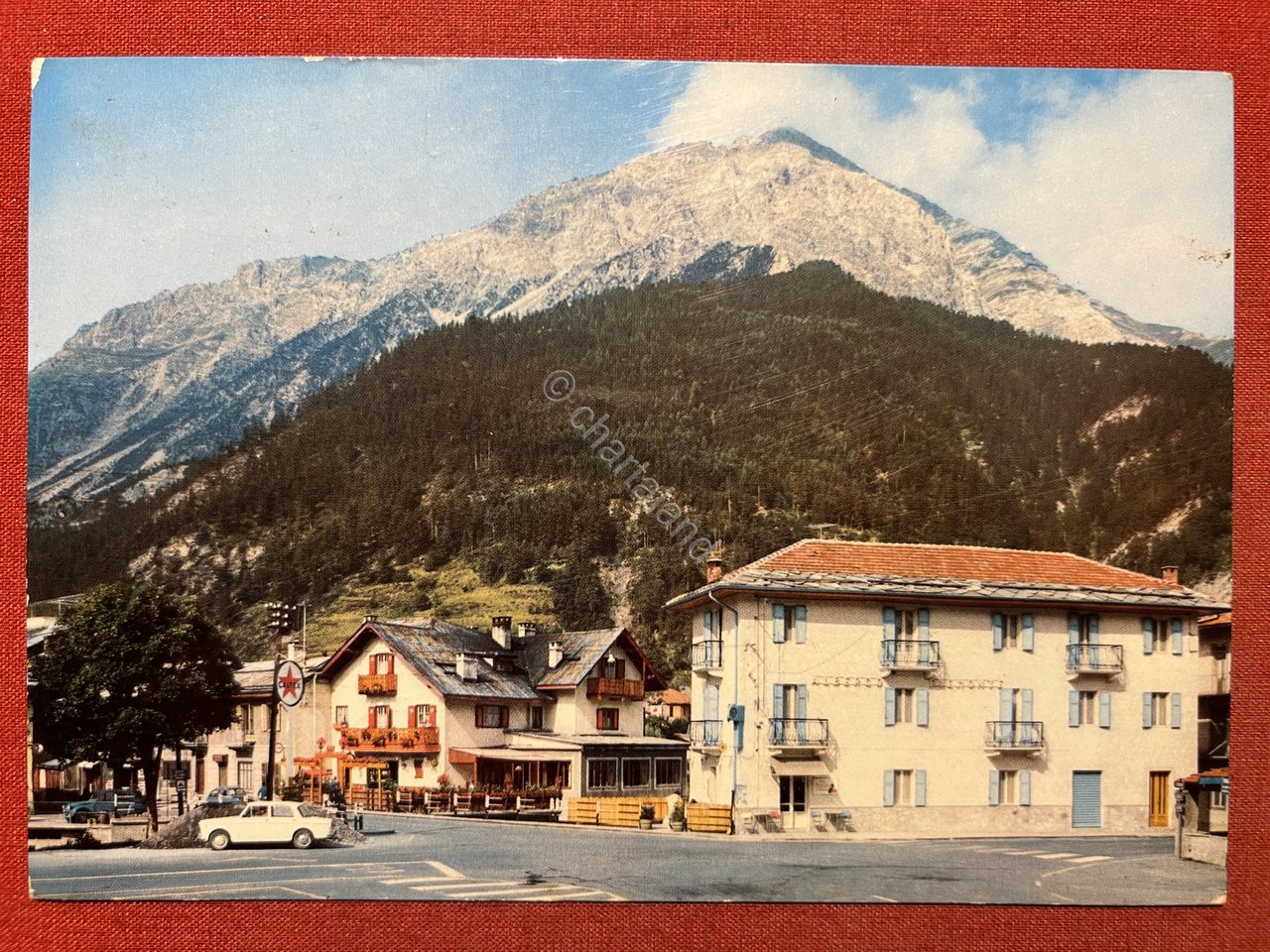 Cartolina Cesana Torinese - Scorcio Panoramico e Alberghi col M. …
