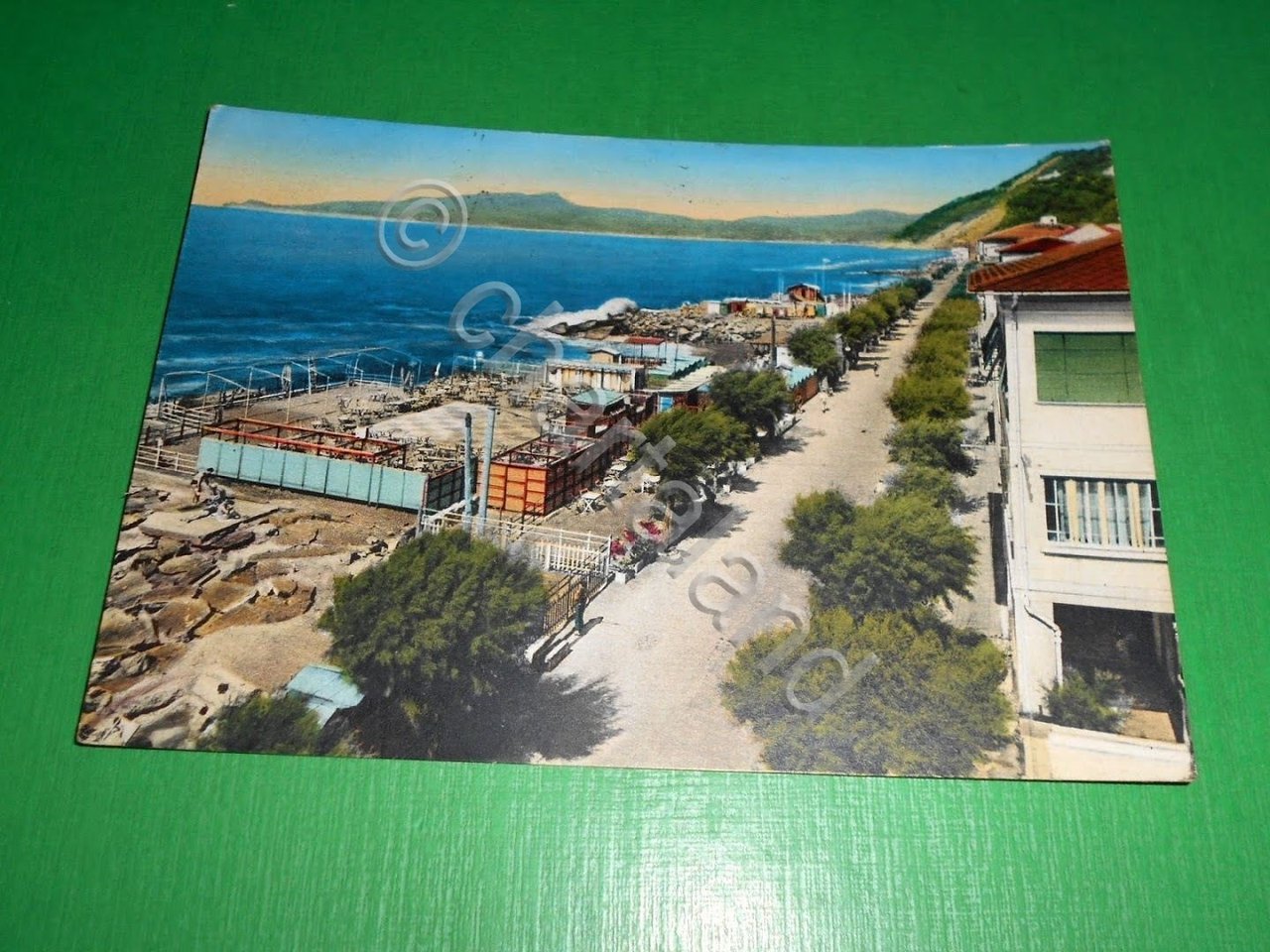 Cartolina Chiavari - Passeggiata a mare 1960 ca.