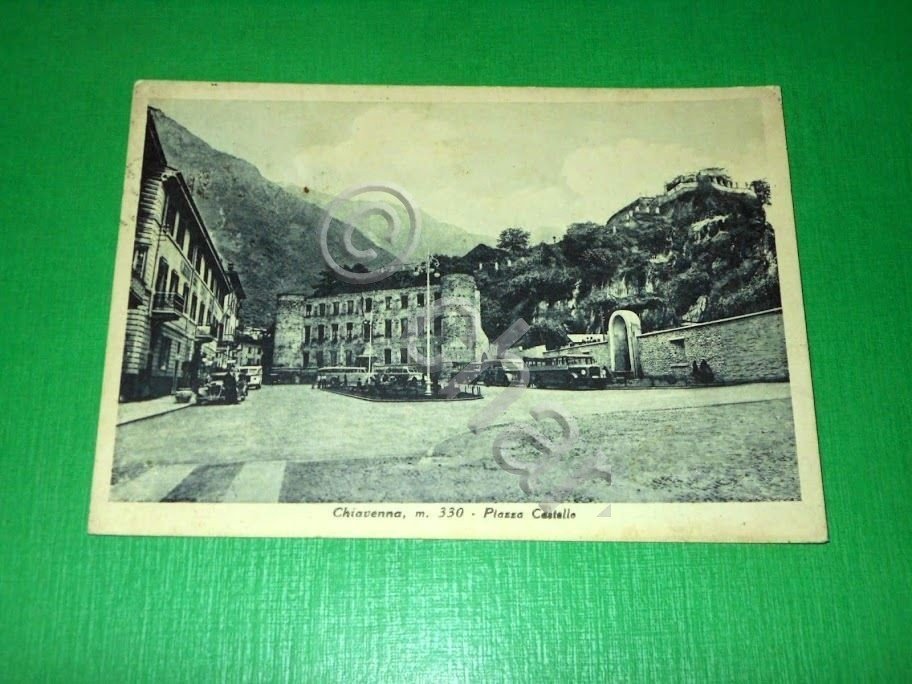 Cartolina Chiavenna - Piazza Castello 1949.