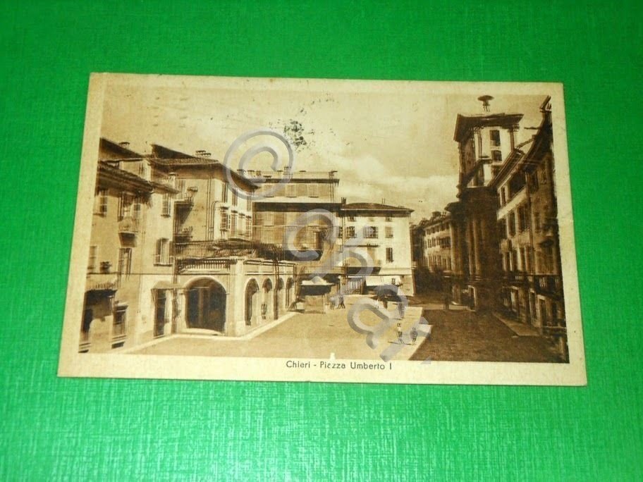 Cartolina Chieri - Piazza Umberto I 1935.