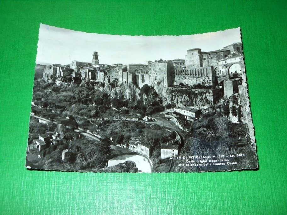 Cartolina Città di Pittigliano - Veduta 1958.