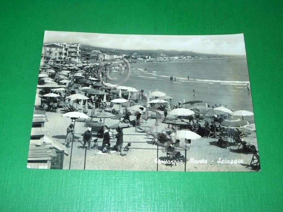 Cartolina Civitanova Marche - Spiaggia 1963.