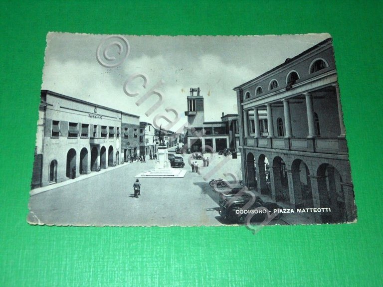 Cartolina Codigoro ( Ferrara ) - Piazza Matteotti 1952