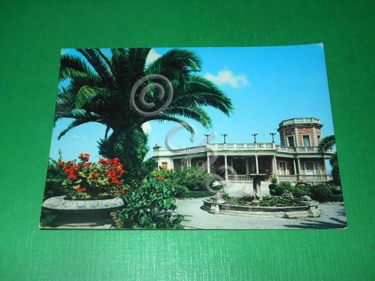 Cartolina Conversano ( Bari ) - Villa Sforza 1988.