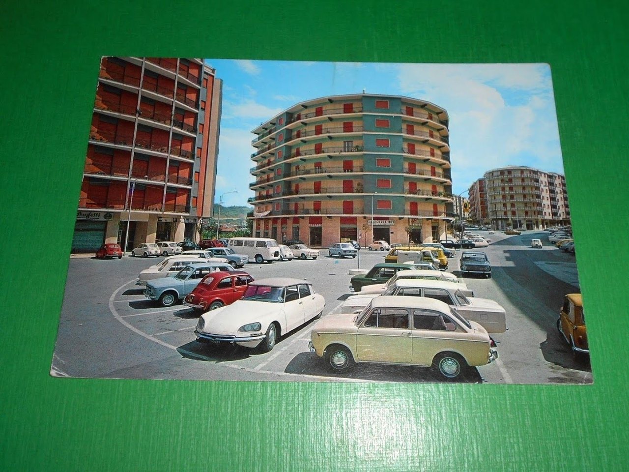 Cartolina Cosenza - Piazza Zumbini 1973.