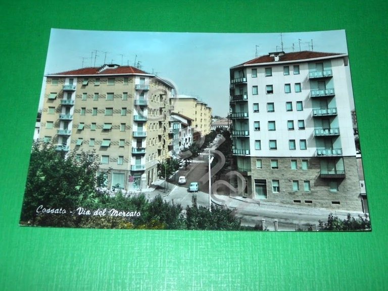Cartolina Cossato ( Biella ) - Via del Mercato 1955 …