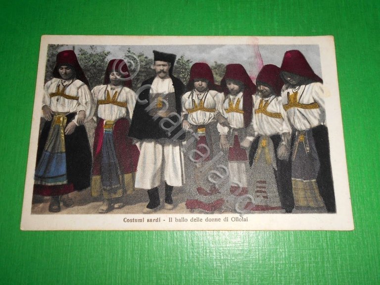 Cartolina Costumi sardi - Il ballo delle donne di Ollolai …