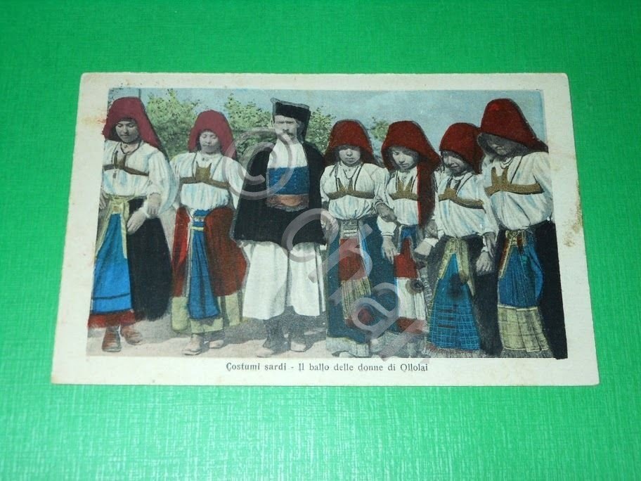 Cartolina Costumi Sardi - Il ballo delle donne di Ollolai …