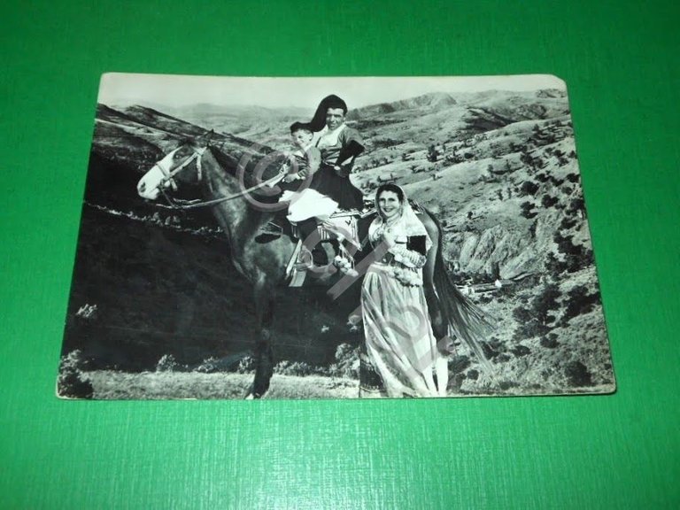 Cartolina Costumi Sardi - Ittiri 1957
