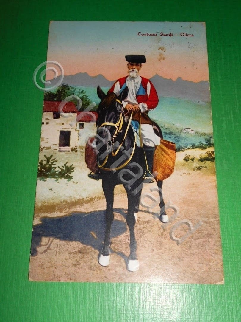 Cartolina Costumi Sardi - Oliena 1930.