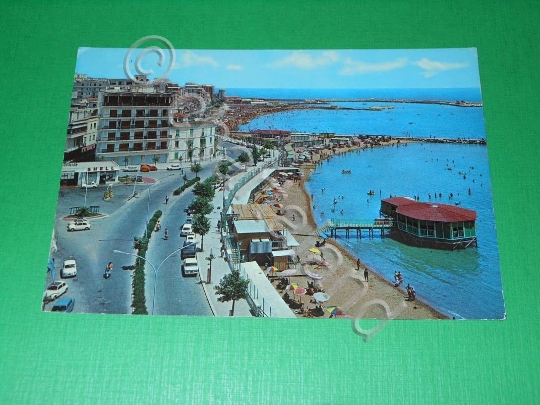 Cartolina Crotone - Lungomare - Viale Gramsci 1970. | Immagine principale