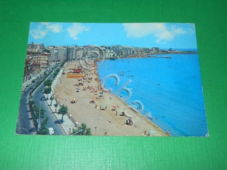 Cartolina Crotone - Viale Gramsci 1979