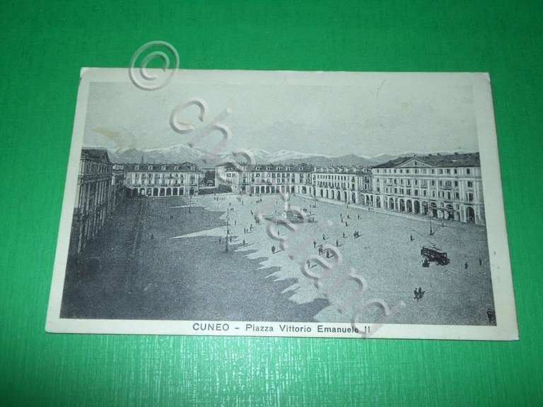 Cartolina Cuneo - Piazza Vittorio Emanuele II -- 1927