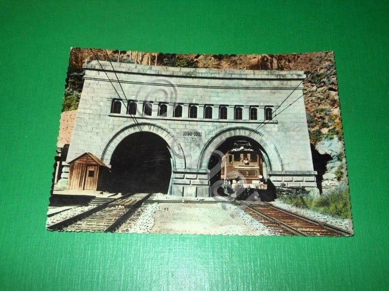 Cartolina Domodossola - Ingresso Galleria del Sempione 1961