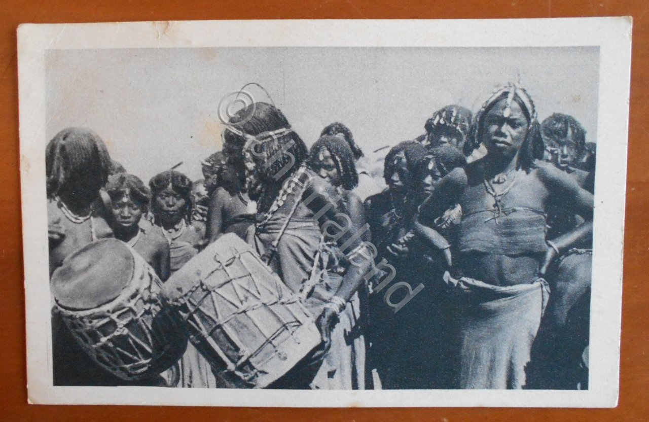 Cartolina Eritrea - Fantasie di donne - 1938 | Immagine principale