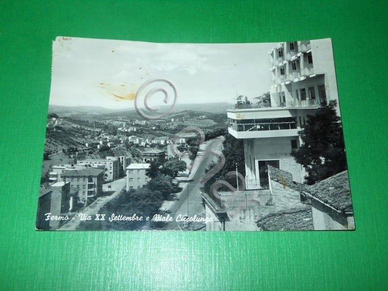 Cartolina Fermo - Via XX Settembre e Viale Ciccolungo 1959