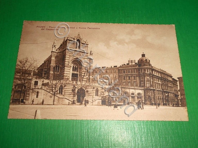Cartolina Fiume - Piazza Cesare Battisti e Nuova Parrocchia dei …