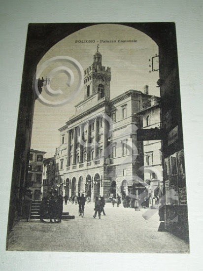 Cartolina Foligno - Palazzo Comunale 1939.
