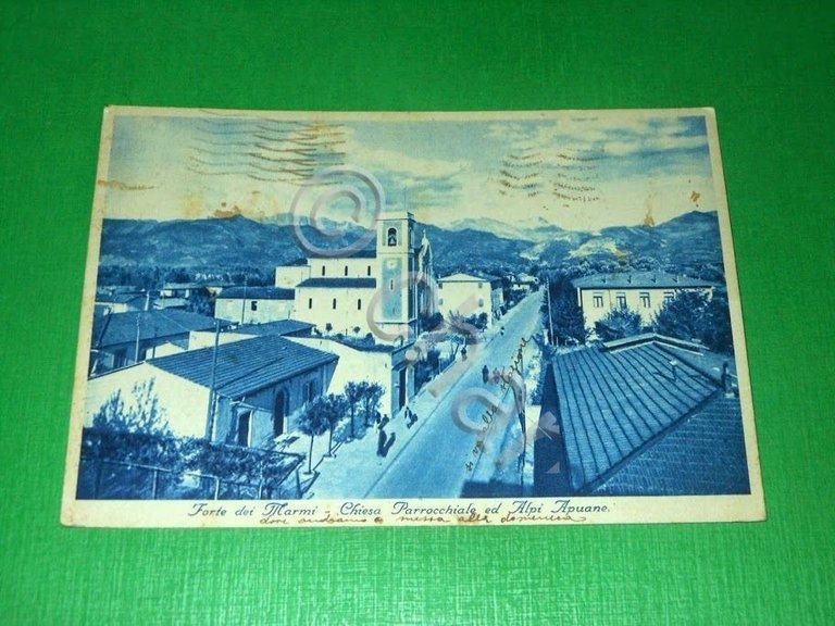 Cartolina Forte dei Marmi - Chiesa Parrocchiale ed Alpi Apuane …