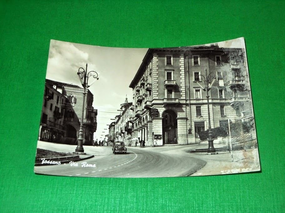 Cartolina Fossano - Via Roma 1958.