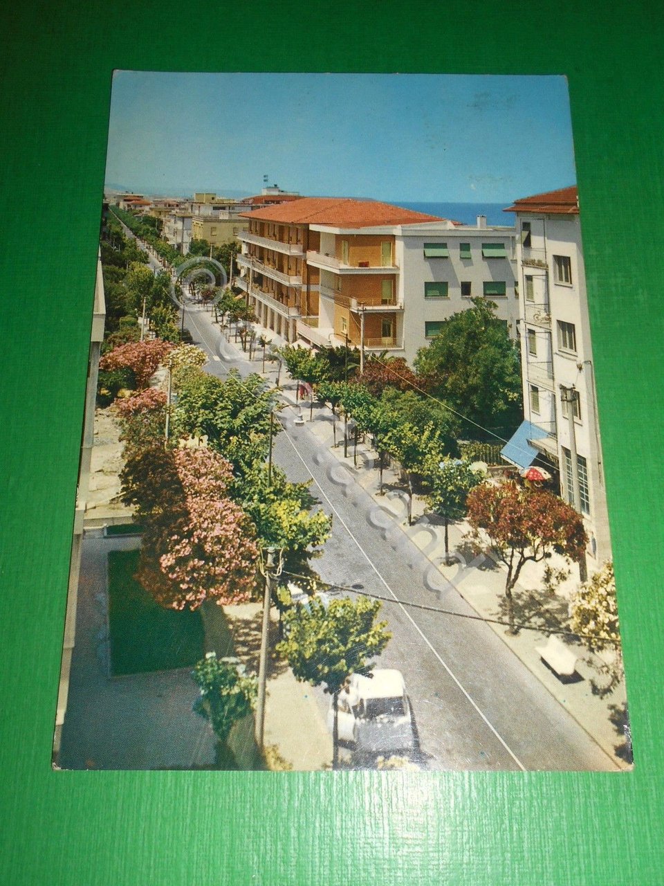 Cartolina Francavilla al Mare - Viale Nettuno 1968.