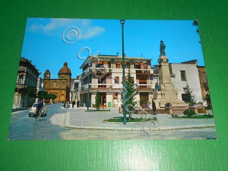Cartolina Francavilla Fontana - Piazza Vittorio Emanuele e Monumento ai …