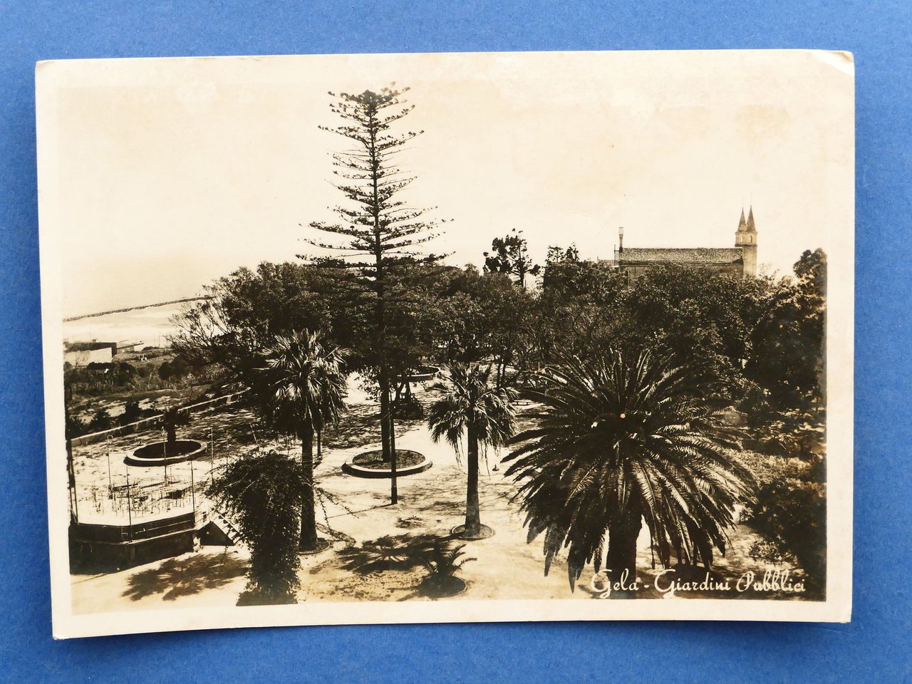 Cartolina Gela - Giardini Pubblici - 1960 ca..