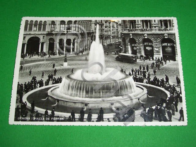 Cartolina Genova - Piazza de Ferrari 1940 ca.