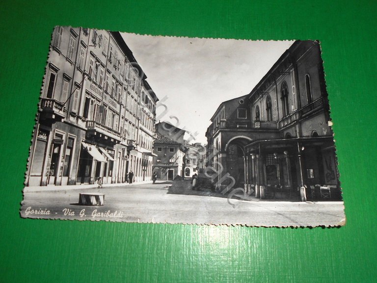 Cartolina Gorizia - Via G. Garibaldi 1954.