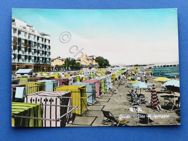 Cartolina Grado - Vita di spiaggia - 1958.