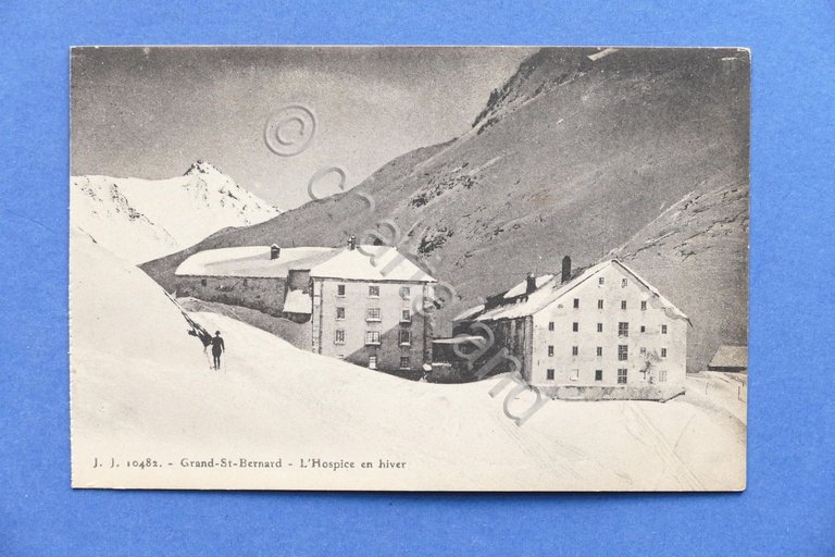 Cartolina Gran Sanbernardo - L'Ospizio in inverno - 1920 ca.