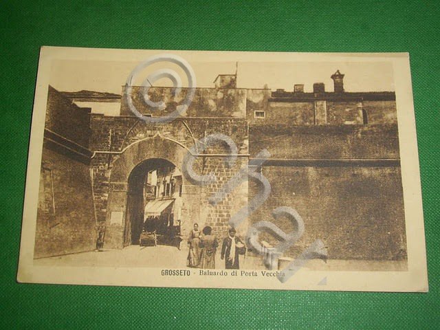 Cartolina Grosseto - Baluardo di Porta Vecchia 1930 ca.