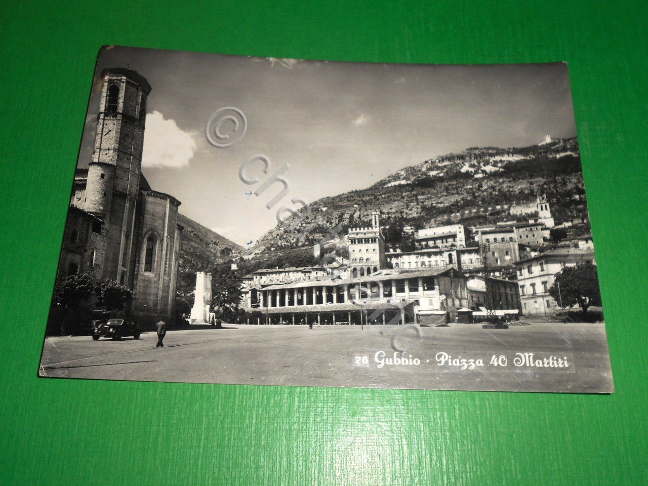 Cartolina Gubbio - Piazza 40 Martiri 1960 ca.