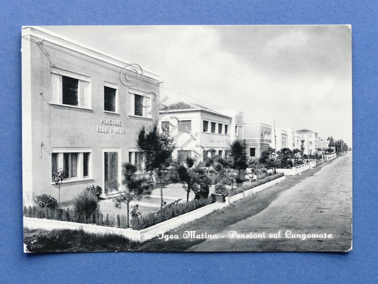 Cartolina Igea Marina - Pensioni sul Lungomare - 1960.