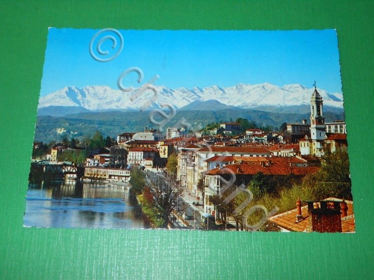 Cartolina Ivrea - Panorama - Nello sfondo "La Bella Dormiente" …