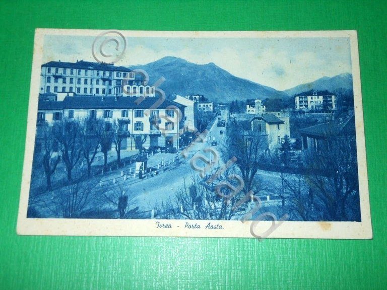 Cartolina Ivrea - Porta Aosta 1942